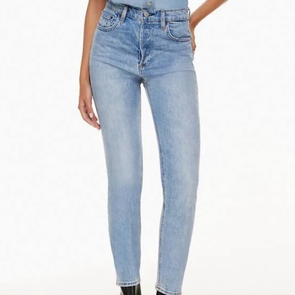 Yoko Highrise - Picture 1 of 4